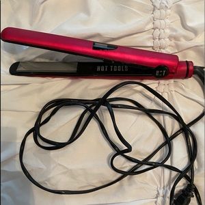 Hot tools flat iron/straightener